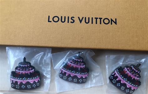 louis vuitton employee pin|Louis Vuitton 2021 Pintrill RARE 200th Anniversary Employee .